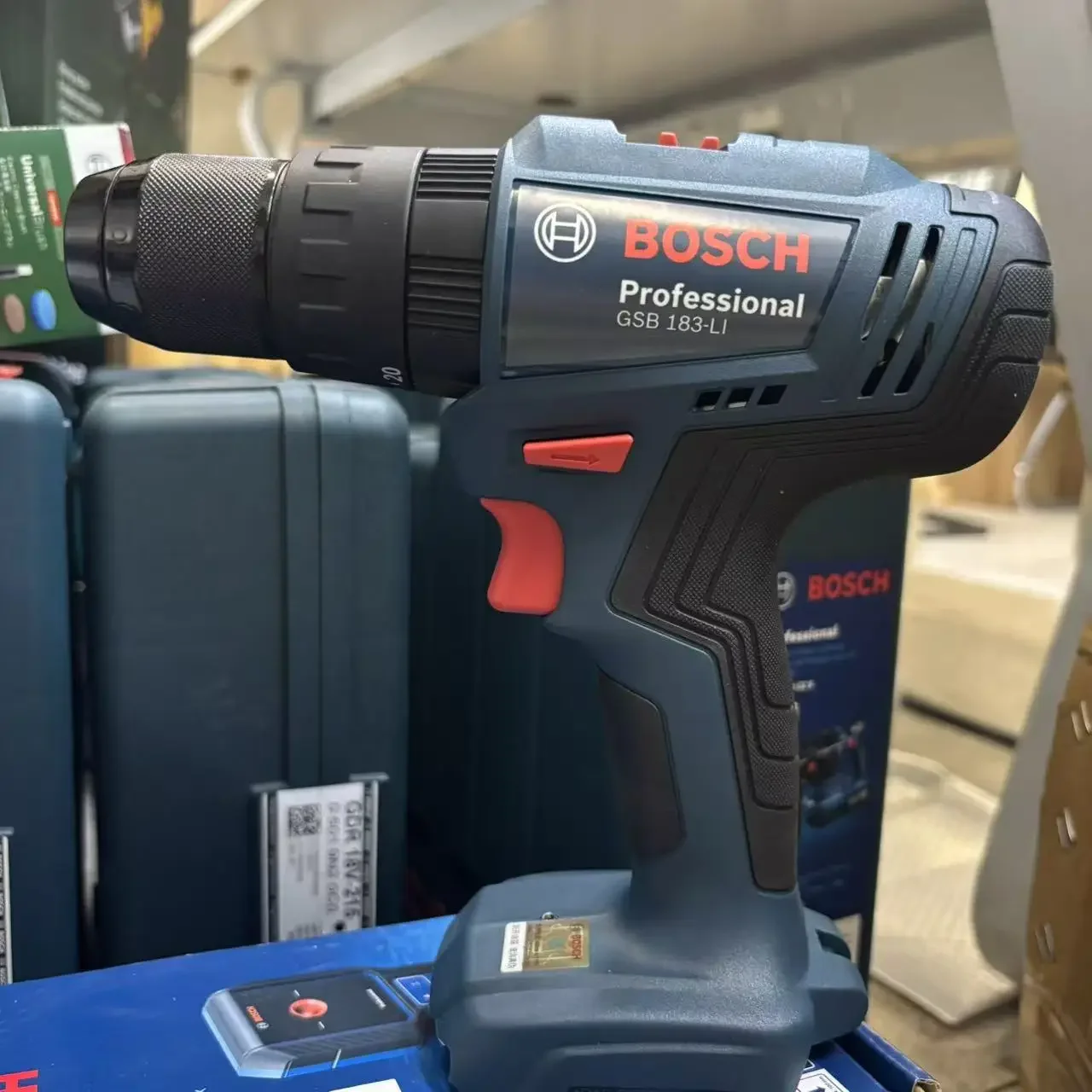Trapano avvitatore a impulsi B - Bosch Drill Gsb 18V recensione e prezzo